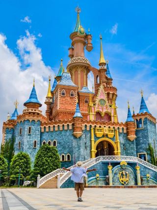 Bây giờ đến Pháo đài Europa Tuyền Châu, thật sự để anh ấy chữa trị một cách khắc nghiệt. Chào ~ các bé yêu! Lần này tôi tìm thấy khu nghỉ dưỡng kho báu Tuyền Châu, Phúc Kiến. Mùa hè đến thật nhanh.