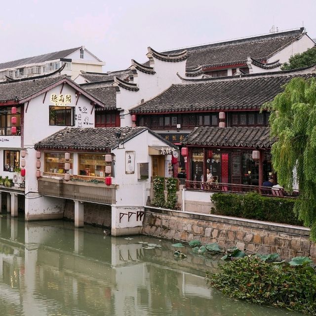 River Life in Qibao Ancient Town 🛶🌉