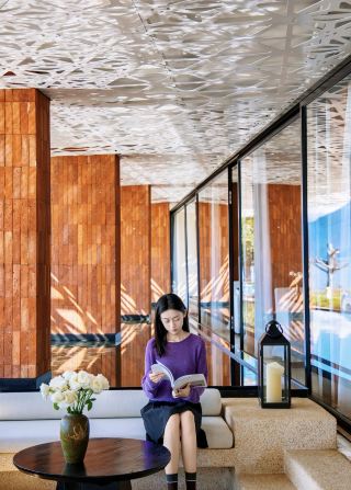 창문을 열면 얼하이가 보이는 고급 호텔, 대리의 산수화 속에 머물다