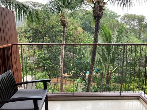 Tranquil Escape in a Modern Oasis