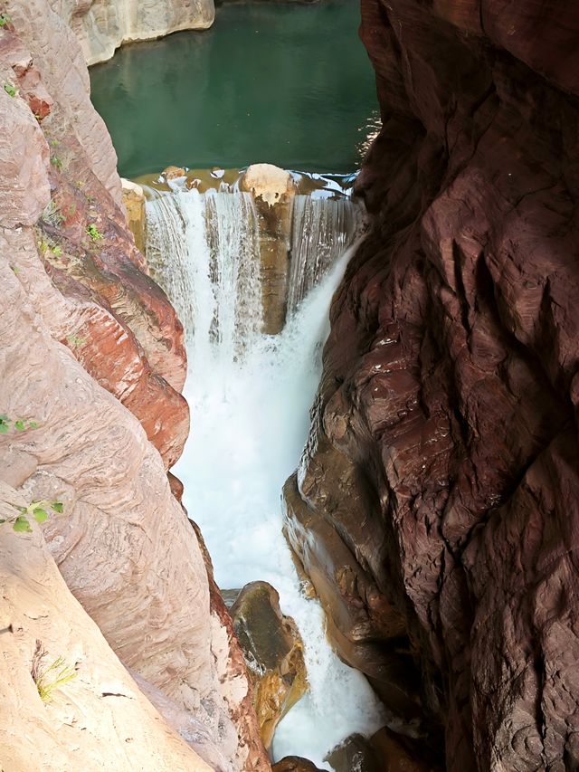 “華夏第一奇峽”實至名歸！雲臺山紅石峽絕美震撼