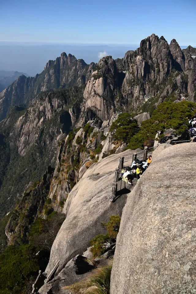 黃山(二) | 松與石 黃山(二) | 松與石