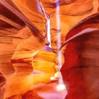 罕見地質～羚羊峽谷遊玩