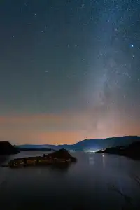 瀘沽湖迎來了一年只有十天左右的風景