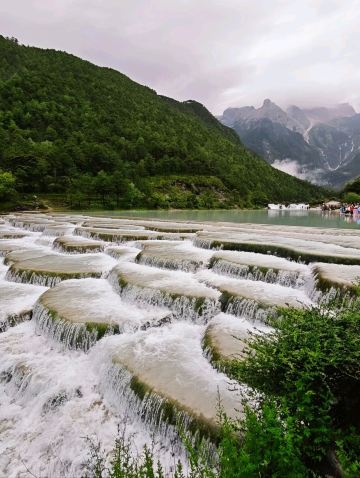 翡翠龍雪山での雨の日の冒険🚠⛰️ | Trip.com 麗江