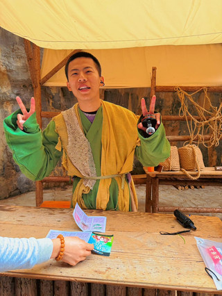Beijing workers take their families away for the weekend, Ye Sanpo heals the ceiling