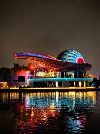 Save this guide to the ultimate Liangma River night tour and light art season!