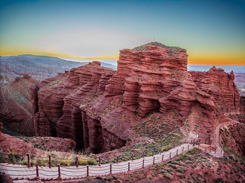 Pingshanhu Grand Canyon | Stepping into the ancient red rock