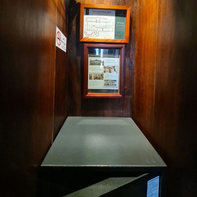 Staying UNESCO WORLD HERITAGE buildings, over100