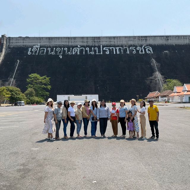 ทริปล่องเรือที่เขื่อนขุนด่านปราการชล