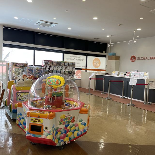 小朋友喺沖繩Ashibinaa outlet都有好多野玩