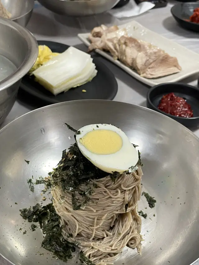 속초에서 막국수 맛집을 찾는다면? 백촌막국수