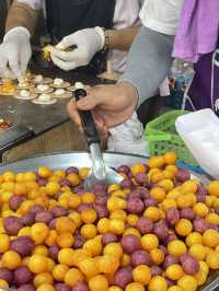 ตุ๊ก ขนมไข่เต่า ตลาดนัดเจริญสุข 