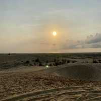 WHITE SAND DUNES MUI NE, VIETNAM!!