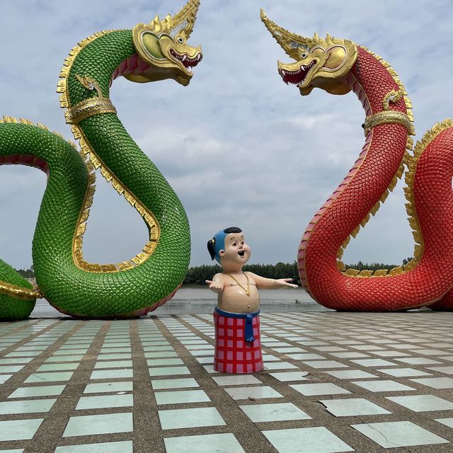 วัดสมานรัตนาราม วัดเดียวจบครบทุกอย่าง