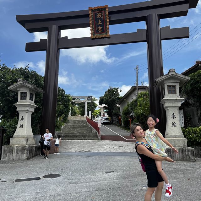 《沖繩旅行》最近國際通嘅沙灘玩沙+着和服👘去神宮打卡+去埋playhouse玩