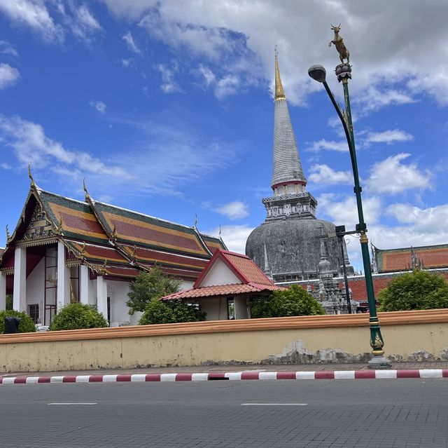 วัดพระมหาธาตุวรมหาวิหาร 🚘