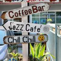 _Treeluxx Cafe' _