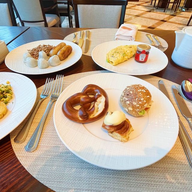 CNY Stay of Waldorf Astoria