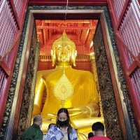 โรงแรมที่พักดีมากๆ อาหารร้อยและเยอะมีให้เลือก 