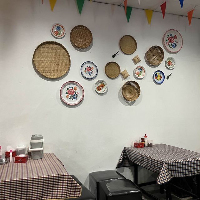 ร้านขนมจีนคุณอุ๋ย 🍝🍜
