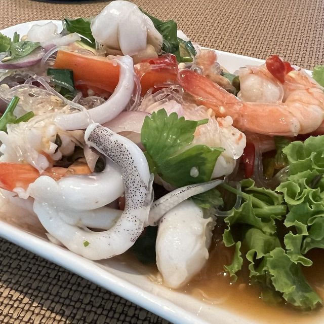 อร่อยเต็มพุง ภัตตาคารบ้านทุ่ง ปทุมธานี 