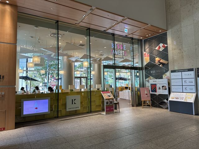 北海道・札幌。『きのとや 大通公園店 / KINOTOYA cafe』でパフェを楽しむ