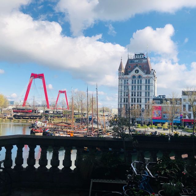 荷蘭🇳🇱鹿特丹 Rotterdam 🍦🍨吃冰淇淋欣賞美好風景🟨⬜️立體方塊屋 Cube Houses 