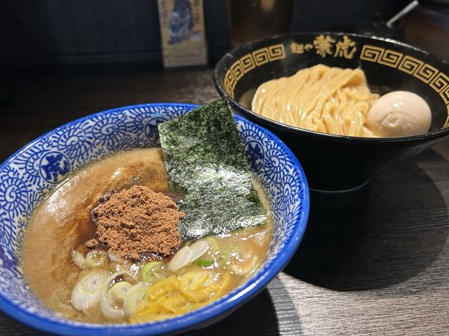 【福岡】魚介系つけ麺の超人気店「麺や兼虎」