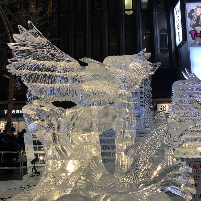 札幌　札幌観光　2023さっぽろ雪まつり　すすきの会場の氷像が芸術だった！