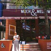 M U C H & M E L L O W Cafe เปิดใหม่