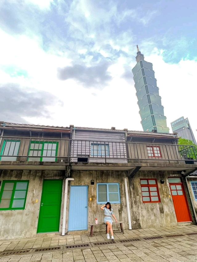 44 South Military Village Building จุดถ่ายรูปตึกไทเป 101