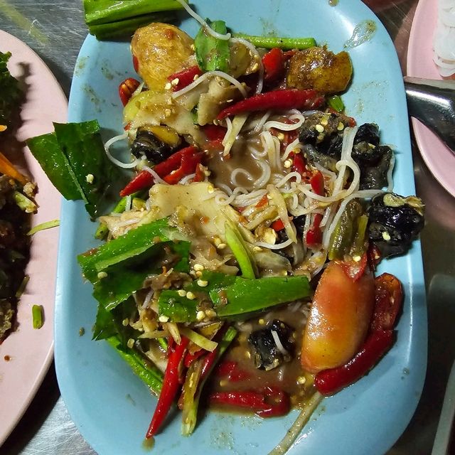 อุบลปลาเผาตำถาด อ.ละงู จ.สตูล 🥗🍽
