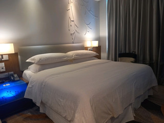 4 poin Kamar Sheraton Manado Deluxe