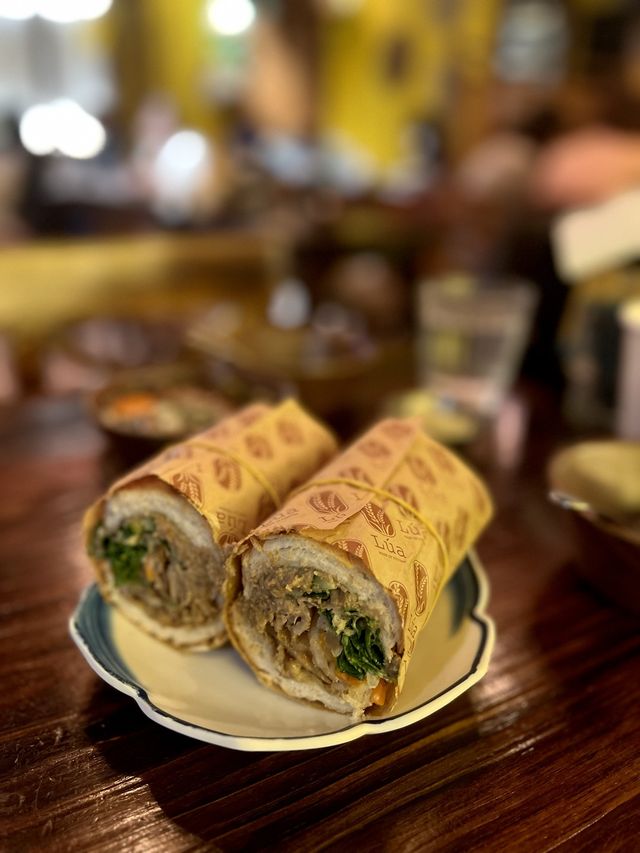 充滿異國越南風情餐廳🍽 好吃好拍好看的一晚