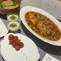 徽州老字號餐廳：傳統風味，美味佳餚