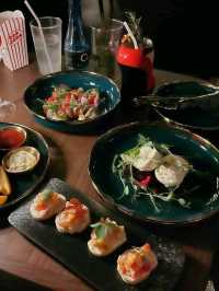 曼谷最佳Jazz bar，黑幫主題Live band，Cocktail出色