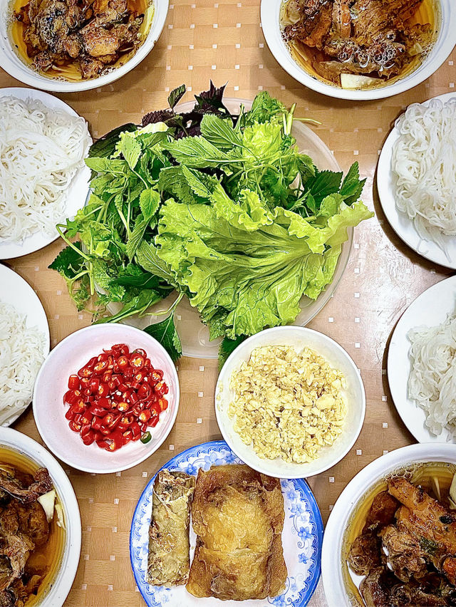 ตามลอย มิชลิน ไกด์ ที่ Bun Cha Huong Lien