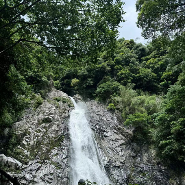 「沖繩景點：安波之滝，感受大自然之美」