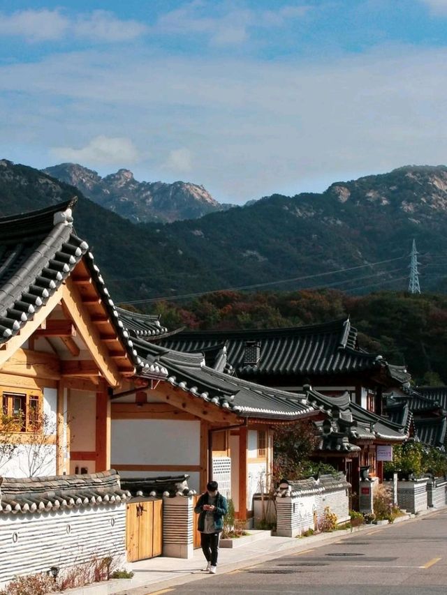 Step Back in Time: Eunpyeong Hanok Village 🇰🇷🏘️