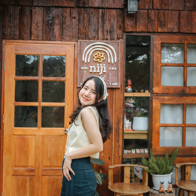 | Niji Cafe  |