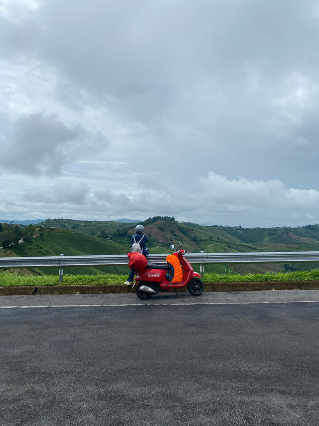 ฤดูฝนที่ถนนลอยฟ้า จ.น่าน 🛵⛰️🌧️🛣️