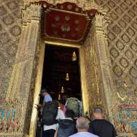 The Temple of Emerald Buddha: Bangkok’s Iconic Temple Wonder