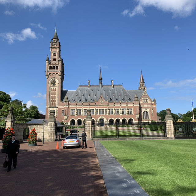 Art and Ambiance in The Hague