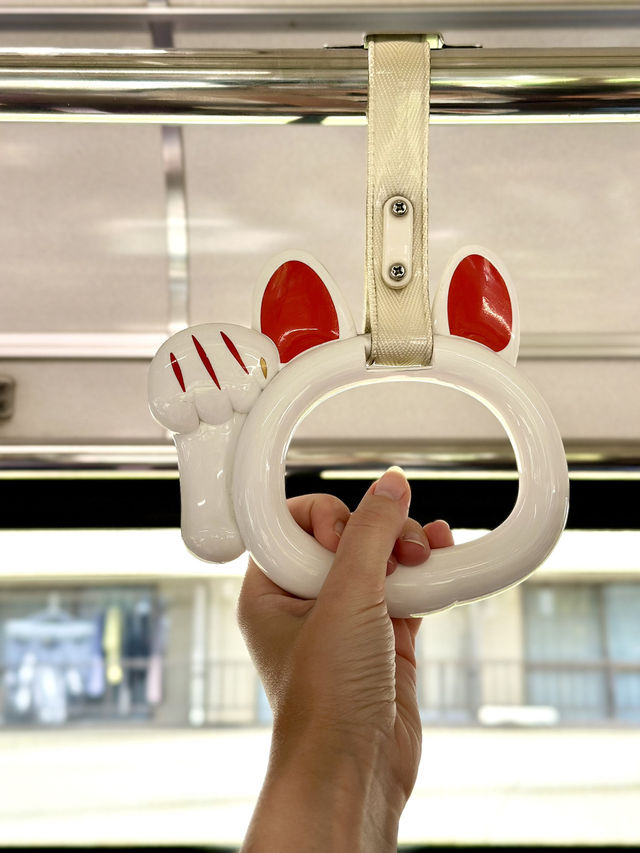 The Cutest Cat Train in Tokyo 🐱🐾