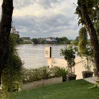The Summer House  คาเฟ่อยุธยาติดริมน้ำ
