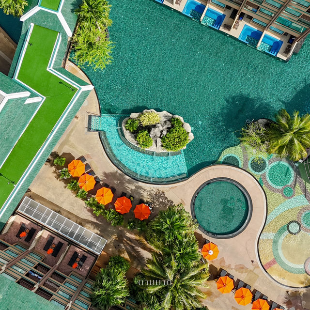พักผ่อนใจกลางป่าตองกับ Novotel Phuket Vintage Park