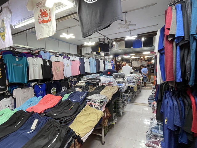 泰國普吉 體驗普吉當地煙火氣 Naka Weekend Market ตลาดท้ายรถนาคา