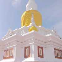 พระบรมธาตุนาดูน มหาสารคาม