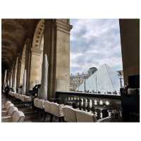 Looking for the perfect Eiffel Tower view? The Pullman Paris Tour Eiffel is pure magic, day and nigh